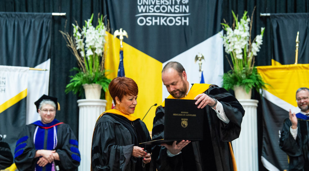 Honors - Commencement University of Wisconsin Oshkosh