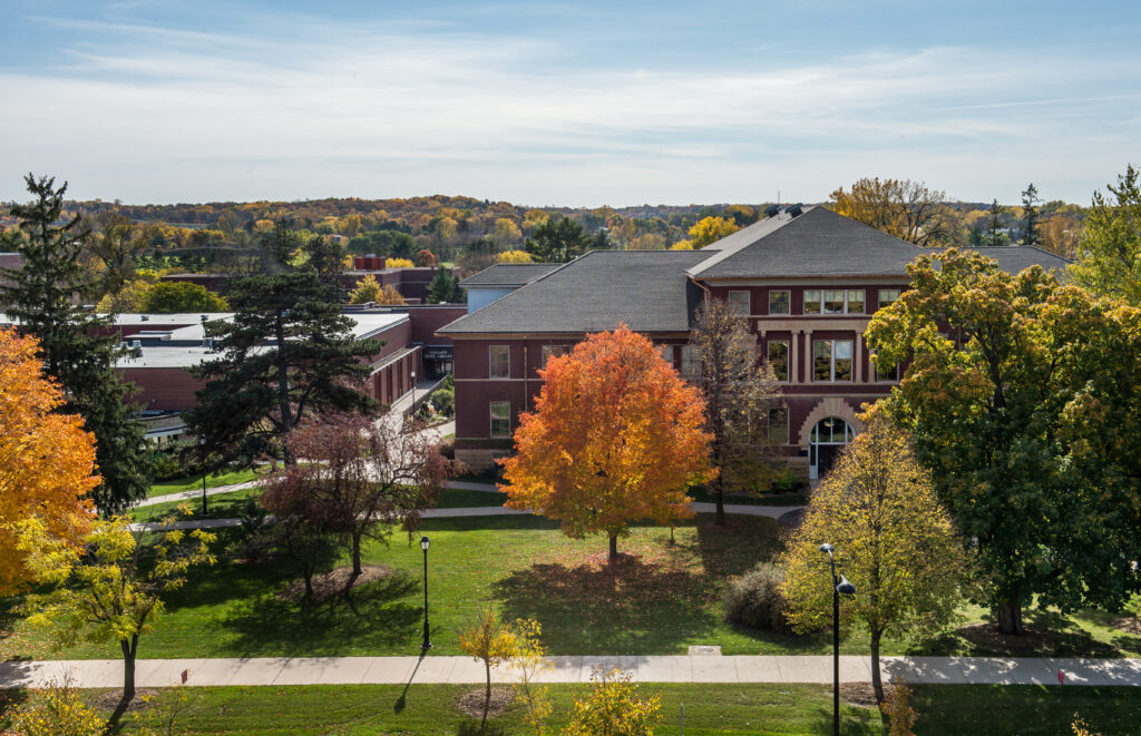 Photo of UW-River Falls campus in fall